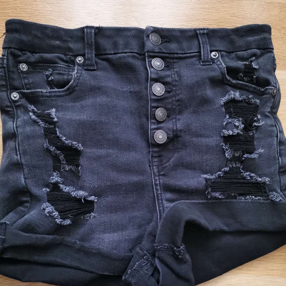 High waisted jeans